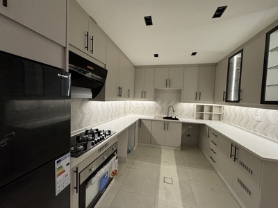 شقة الشميساني عمرها ٥٠ سنه